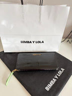 Billetera Bimba Y Lola  Grabado Cocodrilo Color Negro