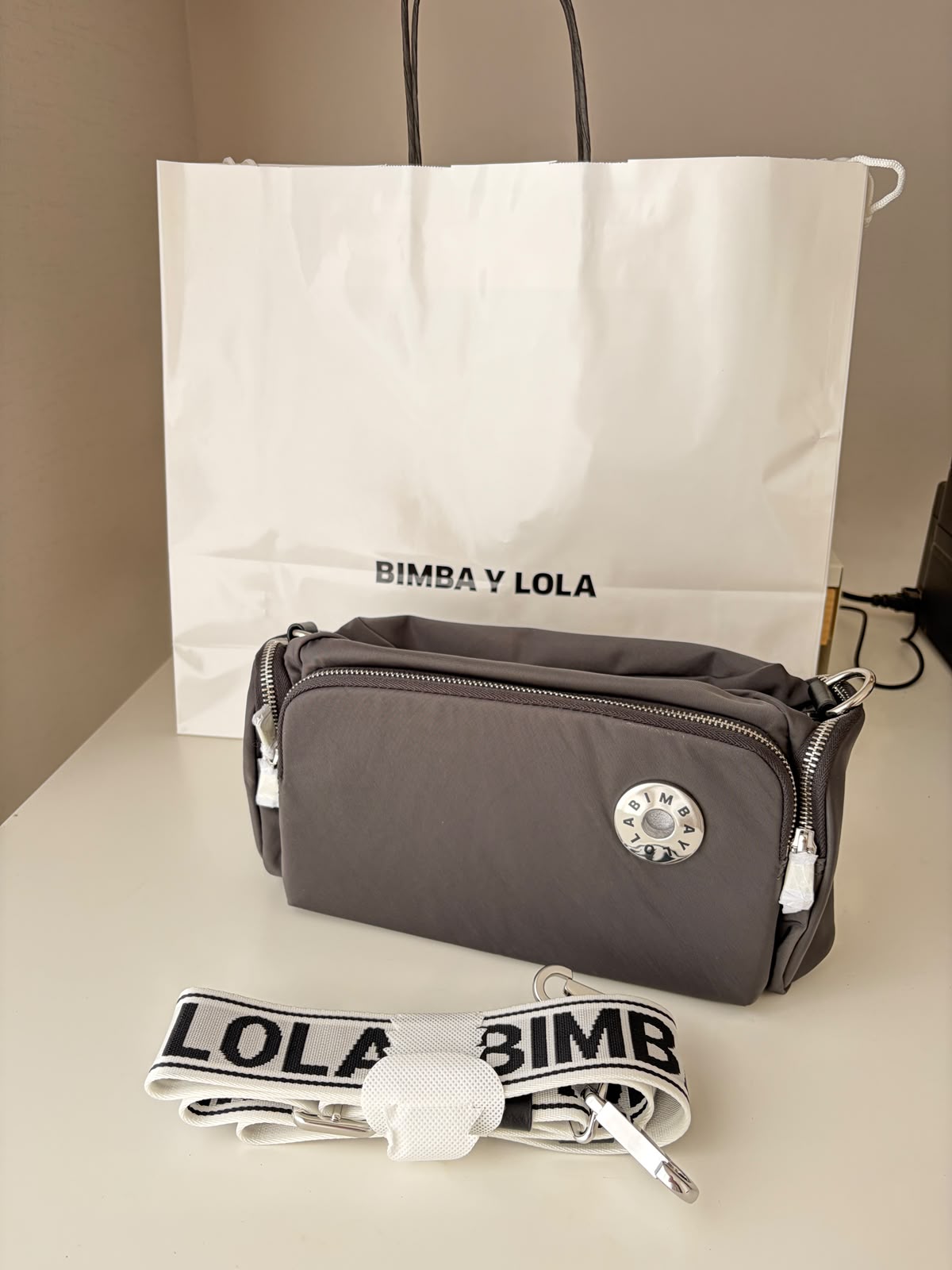 Cartera Bimba Y Lola Original Gris – Crossbody Multifuncional