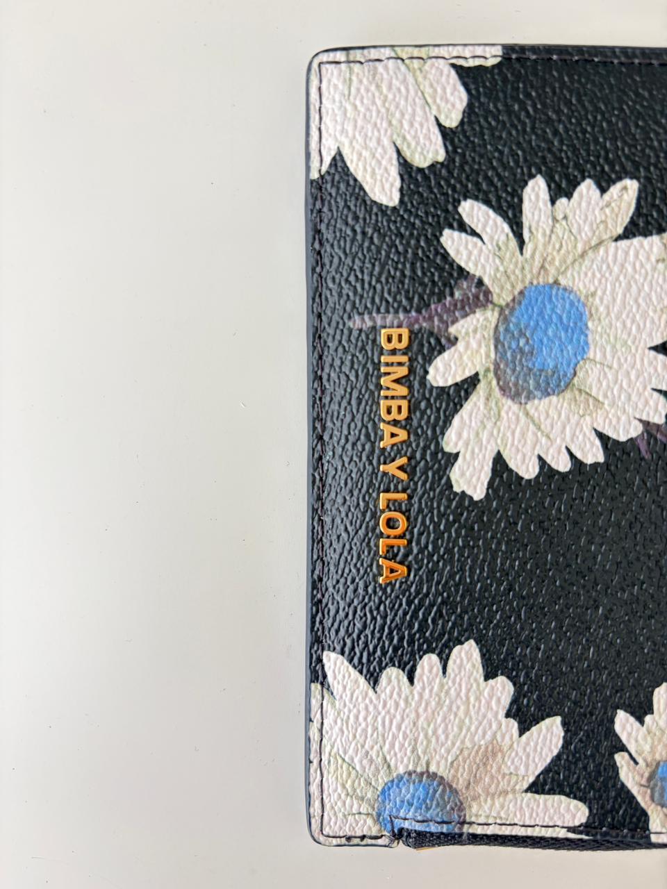 Monedero Tarjetero Floral Negro Bimba y Lola
