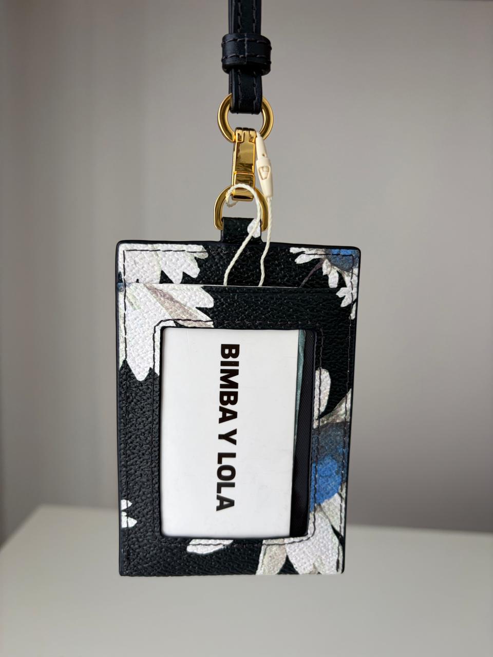 Porta Documentos Estampado Floral Negro