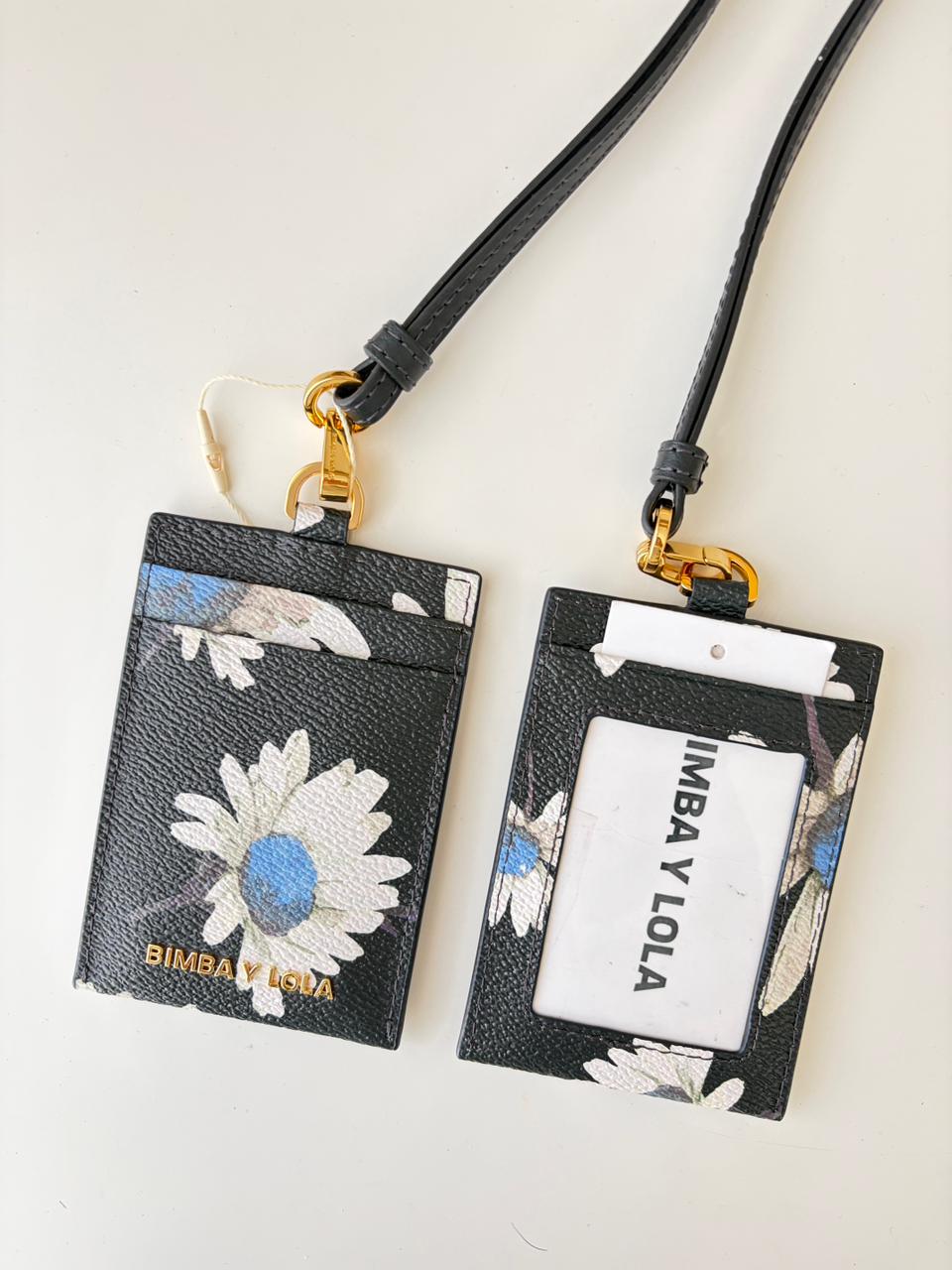 Porta Documentos Estampado Floral Negro