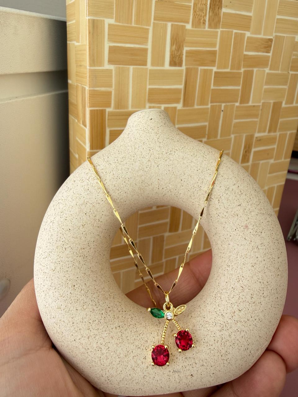 Collar Guinda Liso