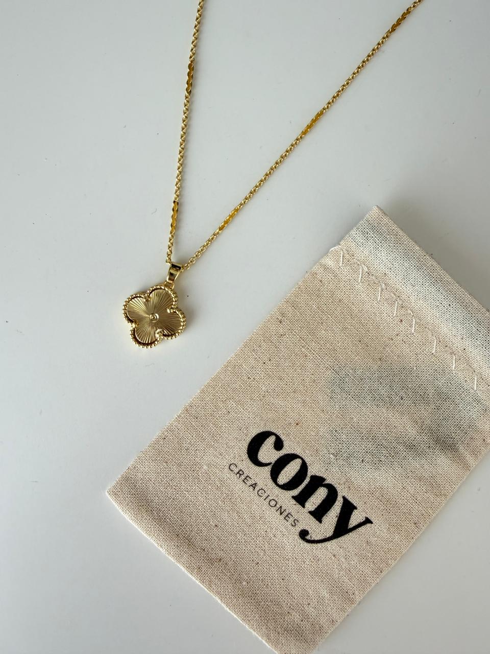 Collar Trébol Dorado en Baño de Oro
